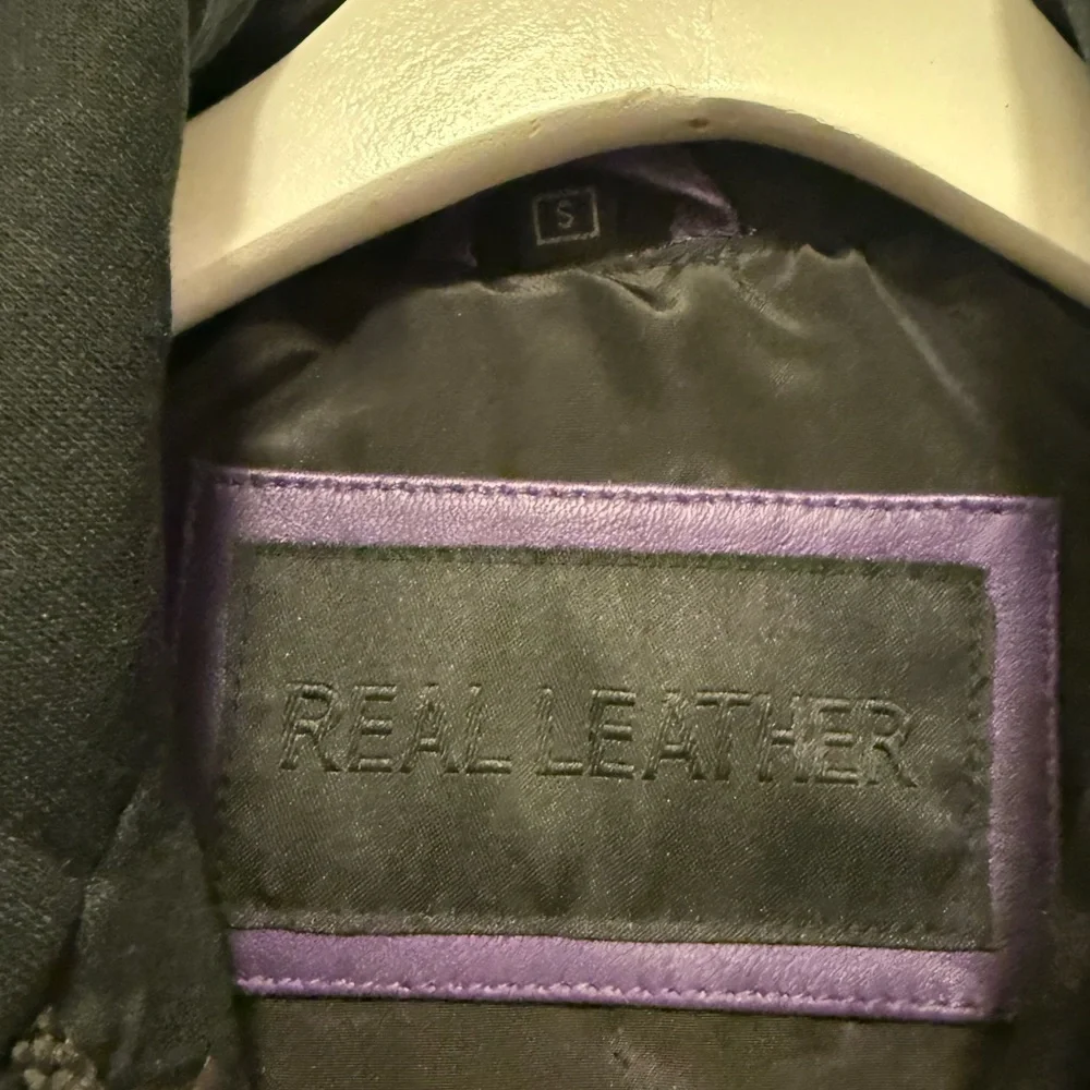 Purple Women's  Leather Hooded Jacket - Picture 4 of 5